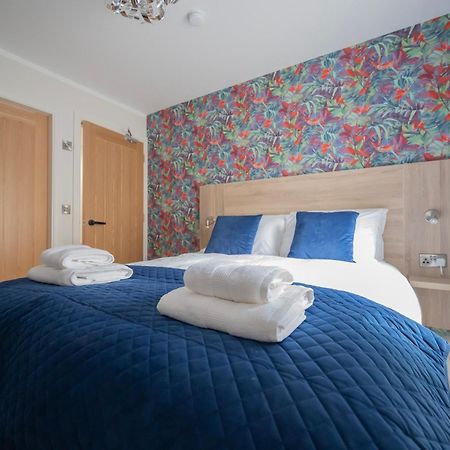 Selskar Court Accommodation Уексфорд Екстериор снимка