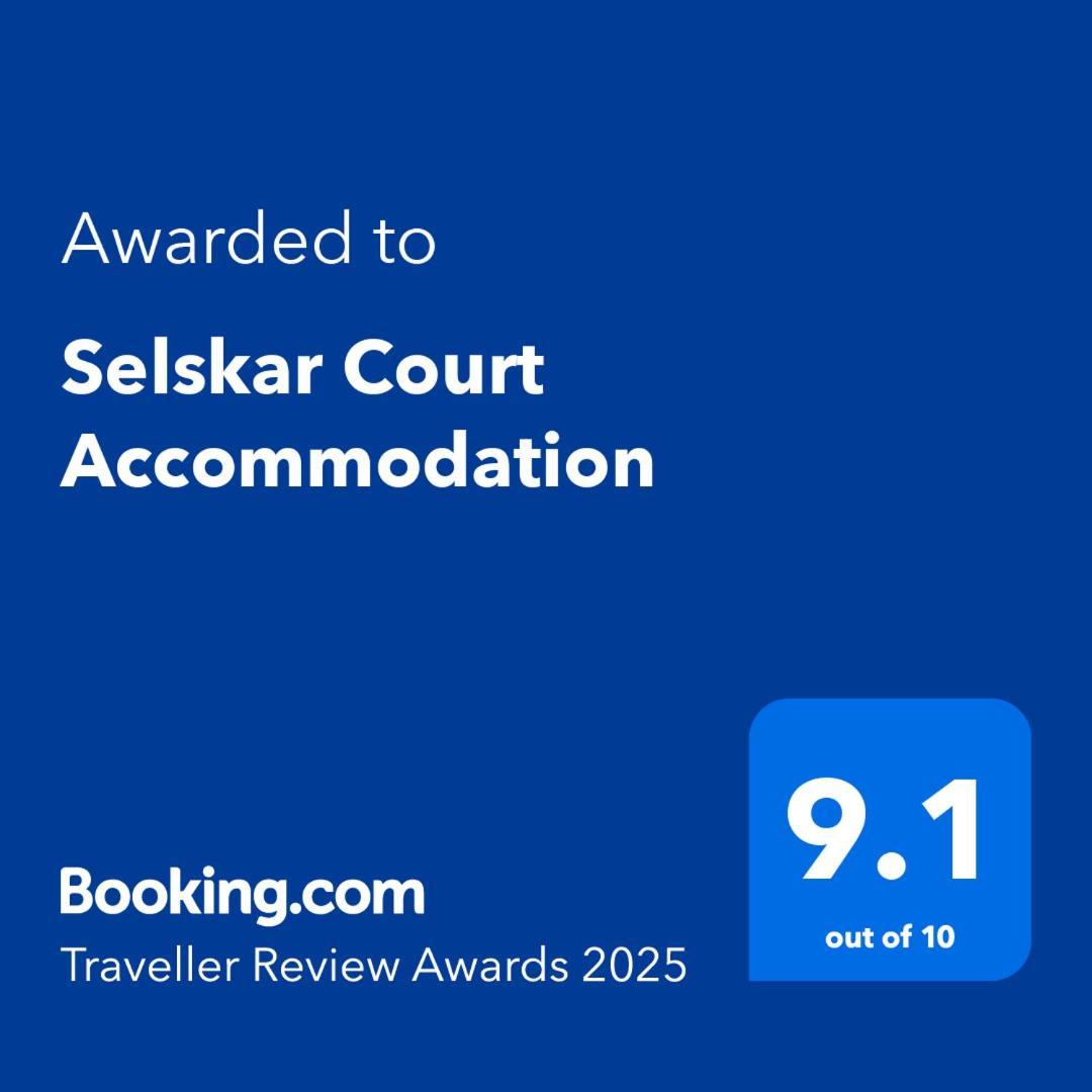 Selskar Court Accommodation Уексфорд Екстериор снимка